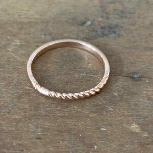 Real 10K Gold Ring | In Rose Gold | Size 7/8 | Barely Worn | Good Condition